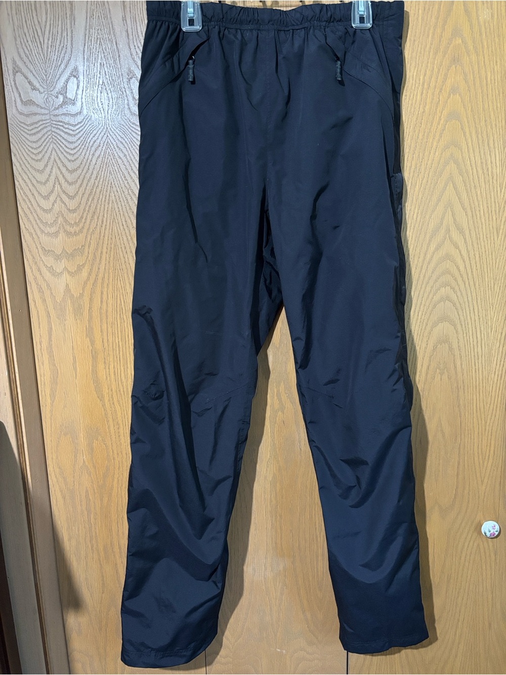 REI men’s tall large rain pants legs totally unzip black pockets small scratches
